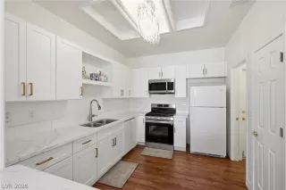 Photo #3: 2792377 Listing