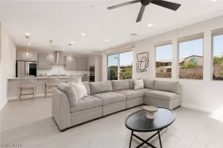 Photo #2: 2792435 Listing