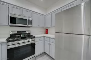 Photo #3: 2792462 Listing