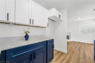 Photo #4: 2792501 Listing