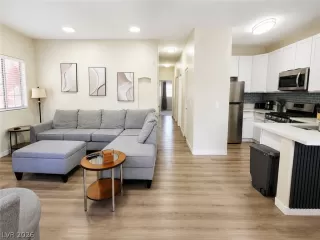 Photo #3: 2792503 Listing