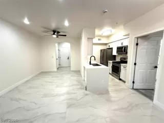 Photo #2: 2792510 Listing