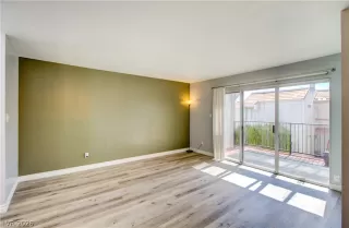 Photo #1: 2792558 Listing 