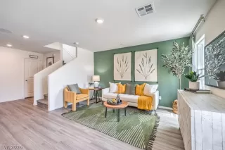 Photo #6: 2792596 Listing