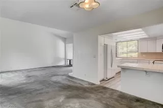 Photo #5: 2792616 Listing 