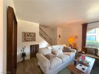 Photo #4: 2792699 Listing