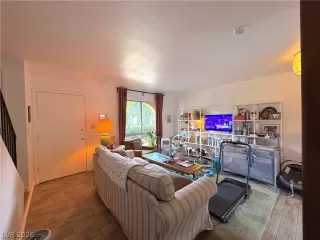 Photo #5: 2792699 Listing
