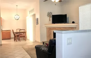 Photo #5: 2792837 Listing