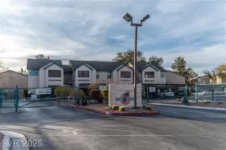 More Details about MLS # 2792872 : 5151 LINDELL ROAD ROAD 103