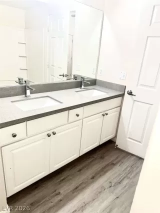 Photo #4: 2793016 Listing