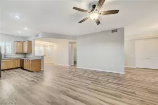 Photo #4: 2793045 Listing 