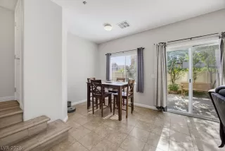 Photo #3: 2793064 Listing