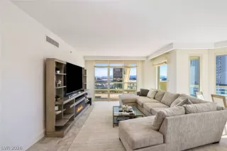 Photo #3: 2793079 Listing 