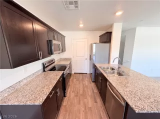 Photo #1: 2793091 Listing 