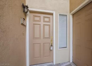 Photo #3: 2793103 Listing