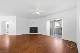 Photo #4: 2793103 Listing