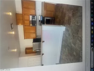 Photo #4: 2793157 Listing