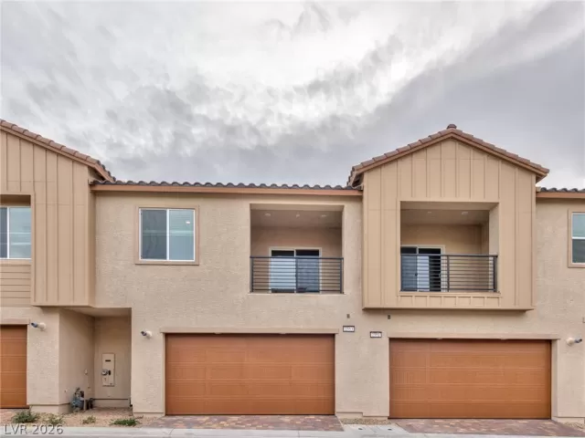 MLS: 2793255 Condo For Sale