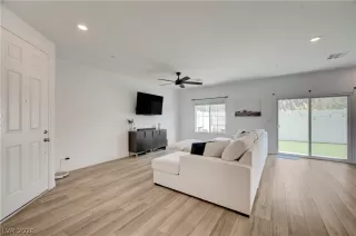 Photo #5: 2793263 Listing
