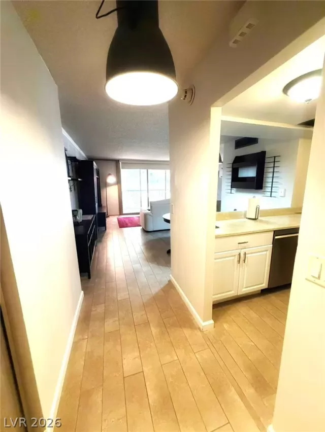 MLS: 2793296 Condo For Sale