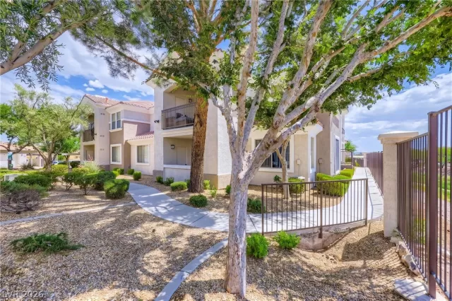 MLS: 2793313 Condo For Sale