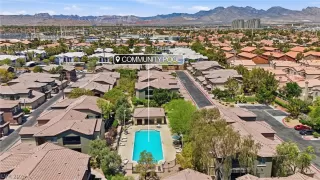 Photo #2: 2793339 Listing