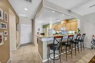 Photo #3: 2793368 Listing