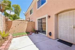 Photo #3: 2793376 Listing