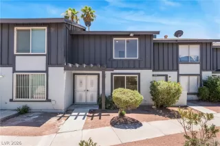 Photo #3: 2793385 Listing