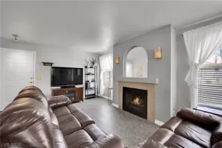 Photo #5: 2793424 Listing