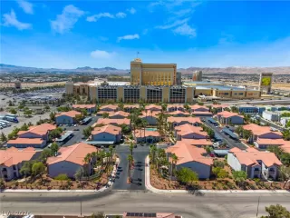 Photo #3: 2793435 Listing
