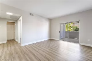 Photo #5: 2793435 Listing