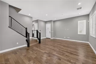 Photo #3: 2793438 Listing