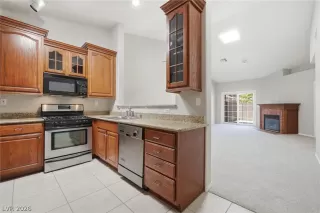 Photo #2: 2793442 Listing