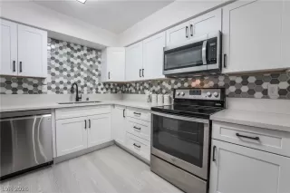 Photo #4: 2793451 Listing 