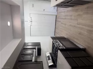 Photo #3: 2793473 Listing 