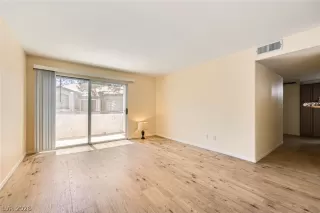 Photo #4: 2793489 Listing