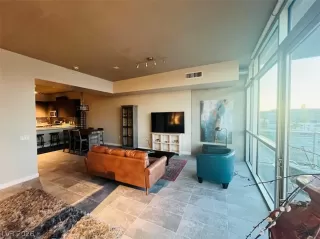 Photo #2: 2793492 Listing