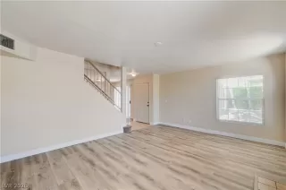 Photo #5: 2793527 Listing