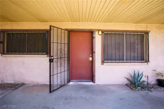 Photo #3: 2793549 Listing