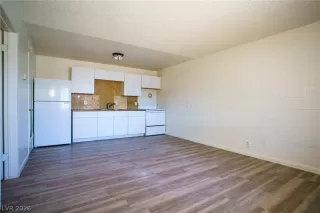 Photo #5: 2793549 Listing