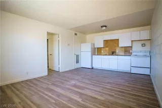 Photo #6: 2793549 Listing