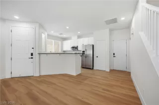 Photo #6: 2793554 Listing