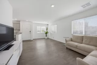 Photo #2: 2793586 Listing 