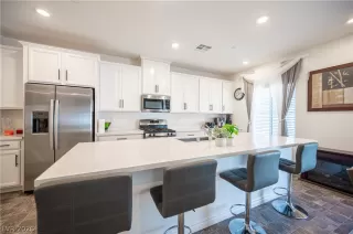 Photo #1: 2793598 Listing