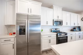 Photo #3: 2793598 Listing
