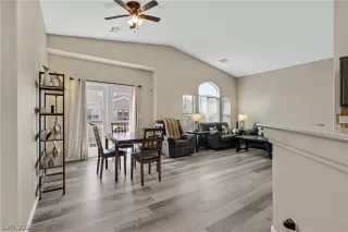 Photo #2: 2793606 Listing
