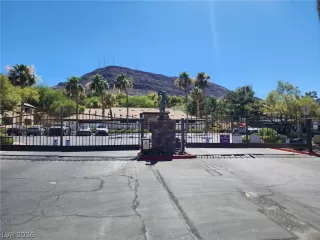 Photo #3: 2793717 Listing