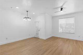 Photo #3: 2793751 Listing