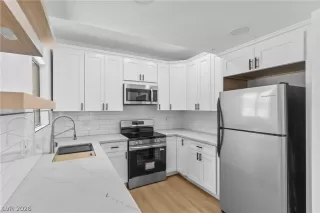 Photo #6: 2793751 Listing
